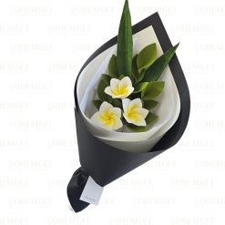 Frangipani Posy